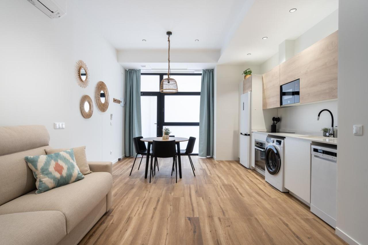 ולנסיה Marina Beach Apartments מראה חיצוני תמונה